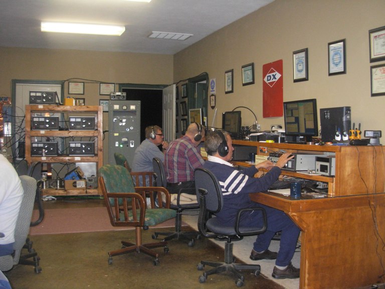 ARRL DX MULTI MULTI 2009